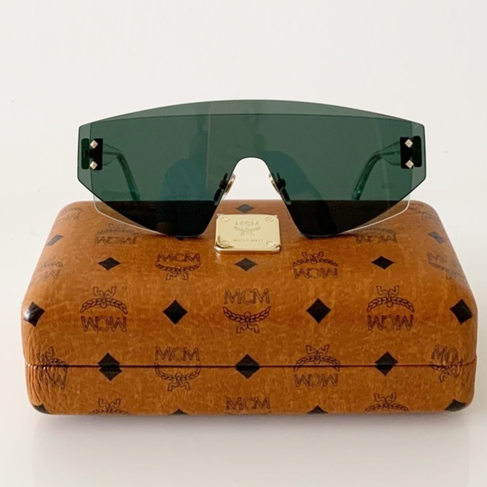 MCM Sunglasses, New in Case, Dust Cloth Green Lenses AWESOME Unisex - Picture 3 of 14